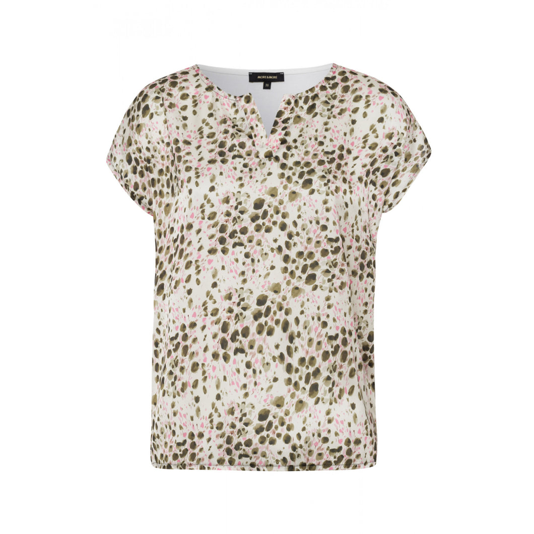 MORE & MORE <BR>
T Shirt <BR>
Satin Front <BR>