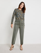 Load image into Gallery viewer, GERRY WEBER &lt;BR&gt;
3/4-Length Pleated Trousers &lt;BR&gt;
