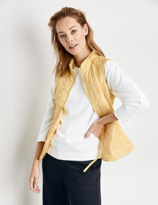 GERRY WEBER <BR>
Gilet with diamond quilting <BR>
Yellow <BR>