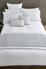 Load image into Gallery viewer, PEACOCK BLUE &lt;BR&gt;
Hotel Collection &lt;BR&gt;
Aura Double Duvet Set &lt;BR&gt;
White &lt;BR&gt;
