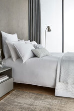 Load image into Gallery viewer, PEACOCK BLUE &lt;BR&gt;
Hotel Collection &lt;BR&gt;
Aura Double Duvet Set &lt;BR&gt;
White &lt;BR&gt;
