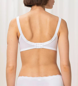 TRIUMPH <BR>
Doreen Non Wire Bra <BR>