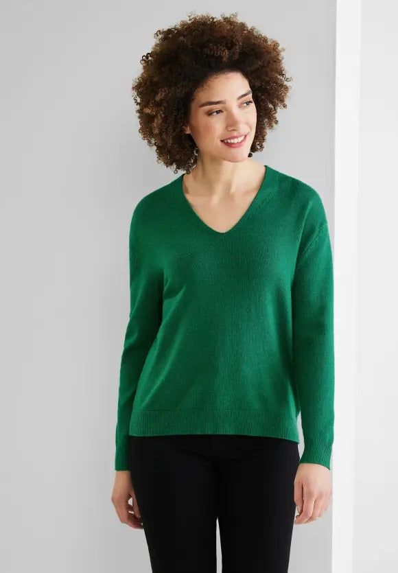 STREET ONE <BR>
Sweater <BR>
Green <BR>