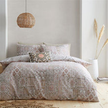 Load image into Gallery viewer, PINEAPPLE &amp; ELEPHANT &lt;BR&gt;
Iniko Bedlinen &lt;BR&gt;
Blush &lt;BR&gt;

