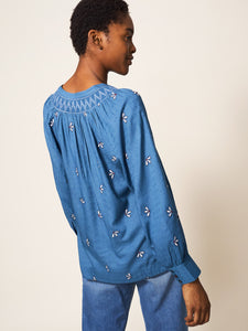 WHITE STUFF <BR>
Maude Embroidered Shirt <BR>
Teal <BR>