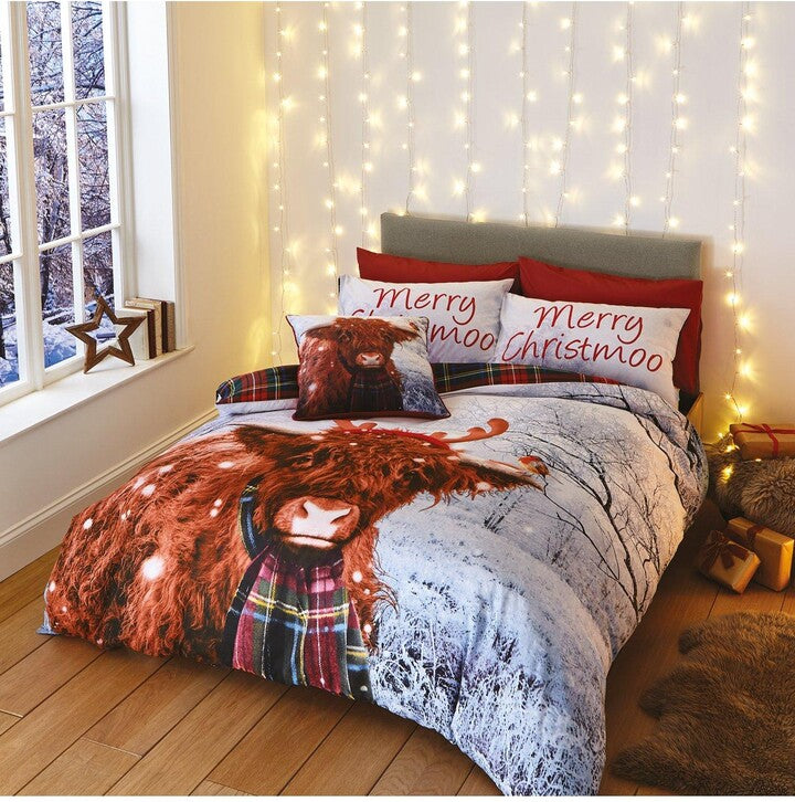 CATHERINE LANSFIELD <BR>
Merry Christmoo Christmas Duvet Set <BR>
Multi <BR>