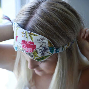 POWELL CRAFT <BR>
Leaf Eye Mask with Drawstring Bag <BR>
Pink <BR>