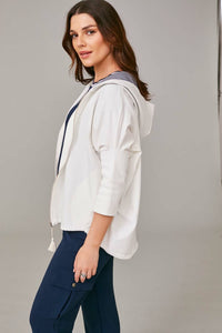 PERUZZI <BR>
Curved Seam Hoody <BR>
Ecru & Navy <BR>
