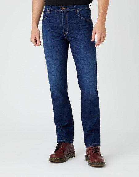 WRANGLER <BR>
Texas Authentic Straight <BR>
Comfort Zone <BR>