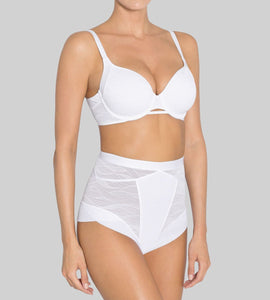 TRIUMPH <BR>
Airy Sensation <BR>