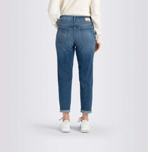 Load image into Gallery viewer, MAC &lt;BR&gt;
Carrot Mom Fit Jean &lt;BR&gt;
Blue &lt;BR&gt;
