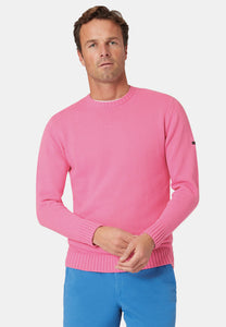 BROOK TAVERNER <BR>
Earby Plain Crew Neck <BR>
Pink<BR>