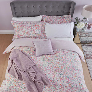 KATIE PIPER <BR>
Calm Daisy <BR>
Duvet Cover Sets, Throw & Embroidered Pillowcase <BR>