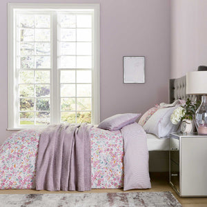 KATIE PIPER <BR>
Calm Daisy <BR>
Duvet Cover Sets, Throw & Embroidered Pillowcase <BR>