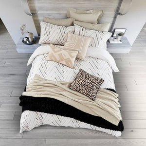 NALU NICOLE SCHERZINGER <BR>
Lani Duvet Cover Set <BR>
Linen & Black <BR>