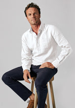 Load image into Gallery viewer, BROOK TAVERNER &lt;BR&gt;
Popover Linen Shirt &lt;BR&gt;
White &lt;BR&gt;
